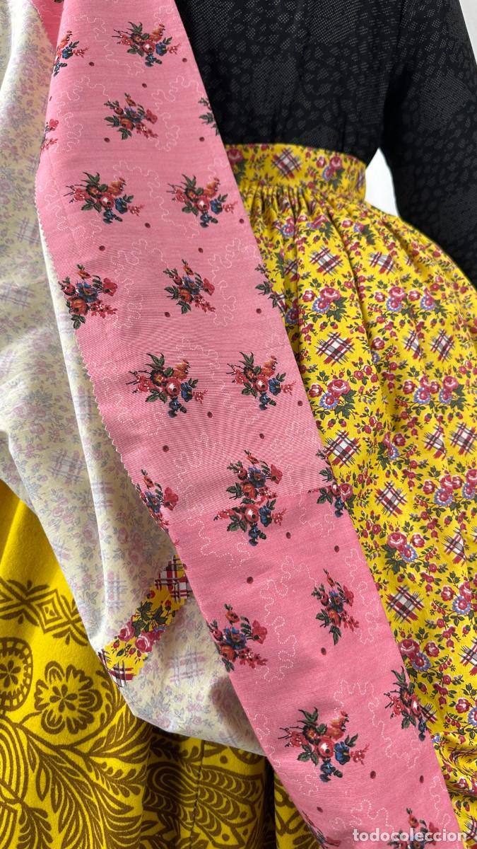 Antig&uuml;edades: Saya de percal amarillo estampado - Foto 8