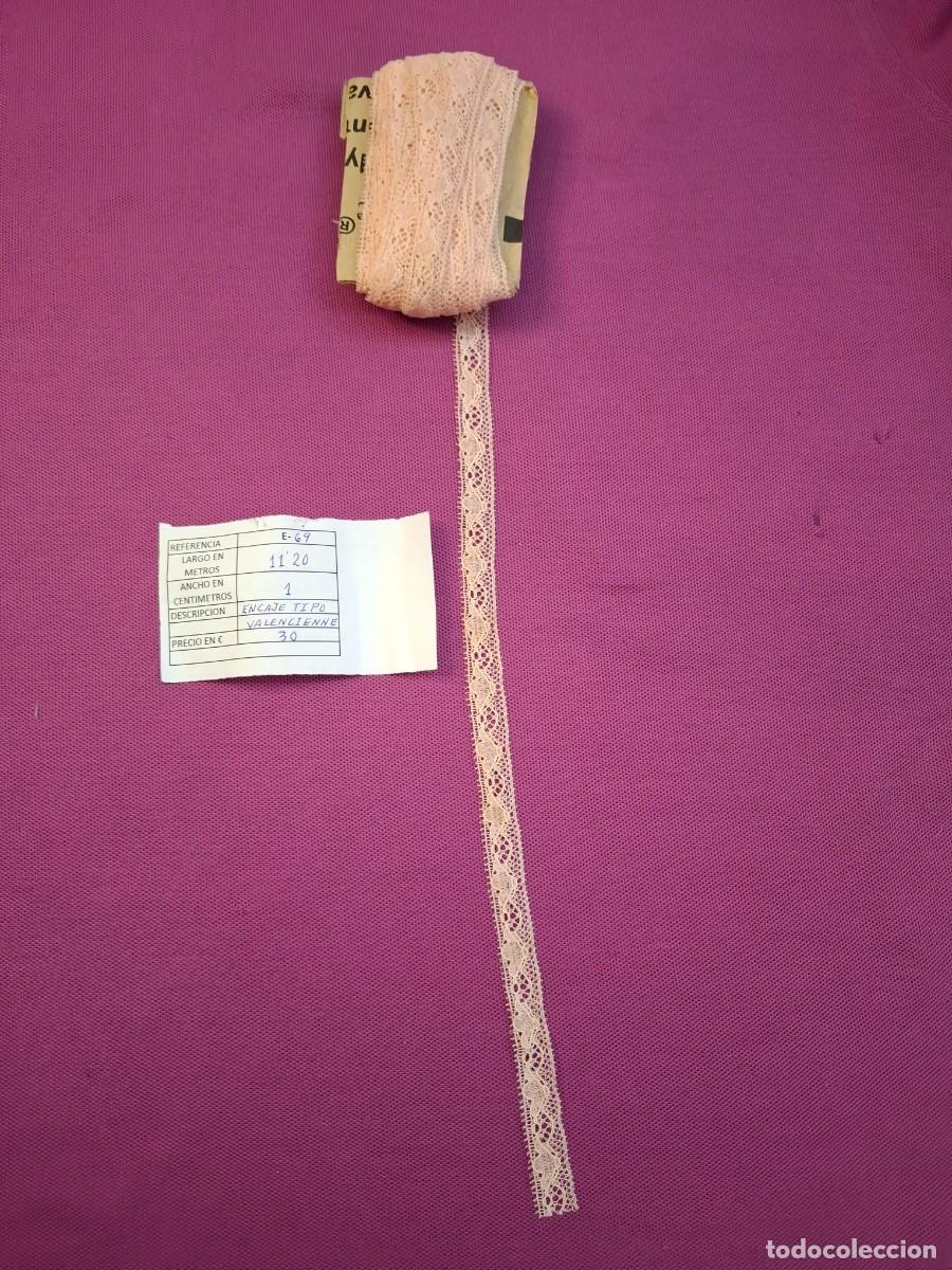 Antiguidades: TIRA DE TULL ANTIGUA, BORDADA CON ENCAJE TIPO VALENCIENNE