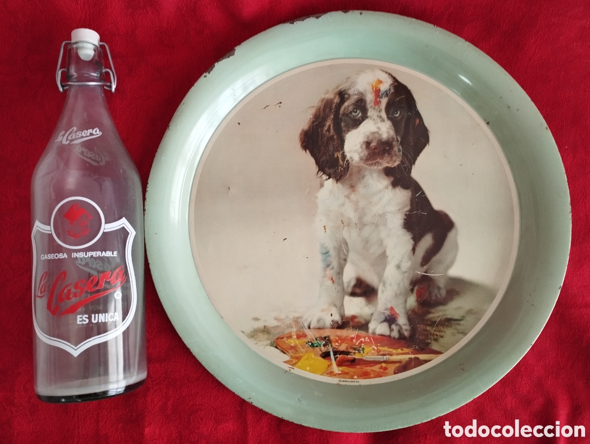 Antig&uuml;edades: Antigua Bandeja y Botella LA Casera. - Foto 1