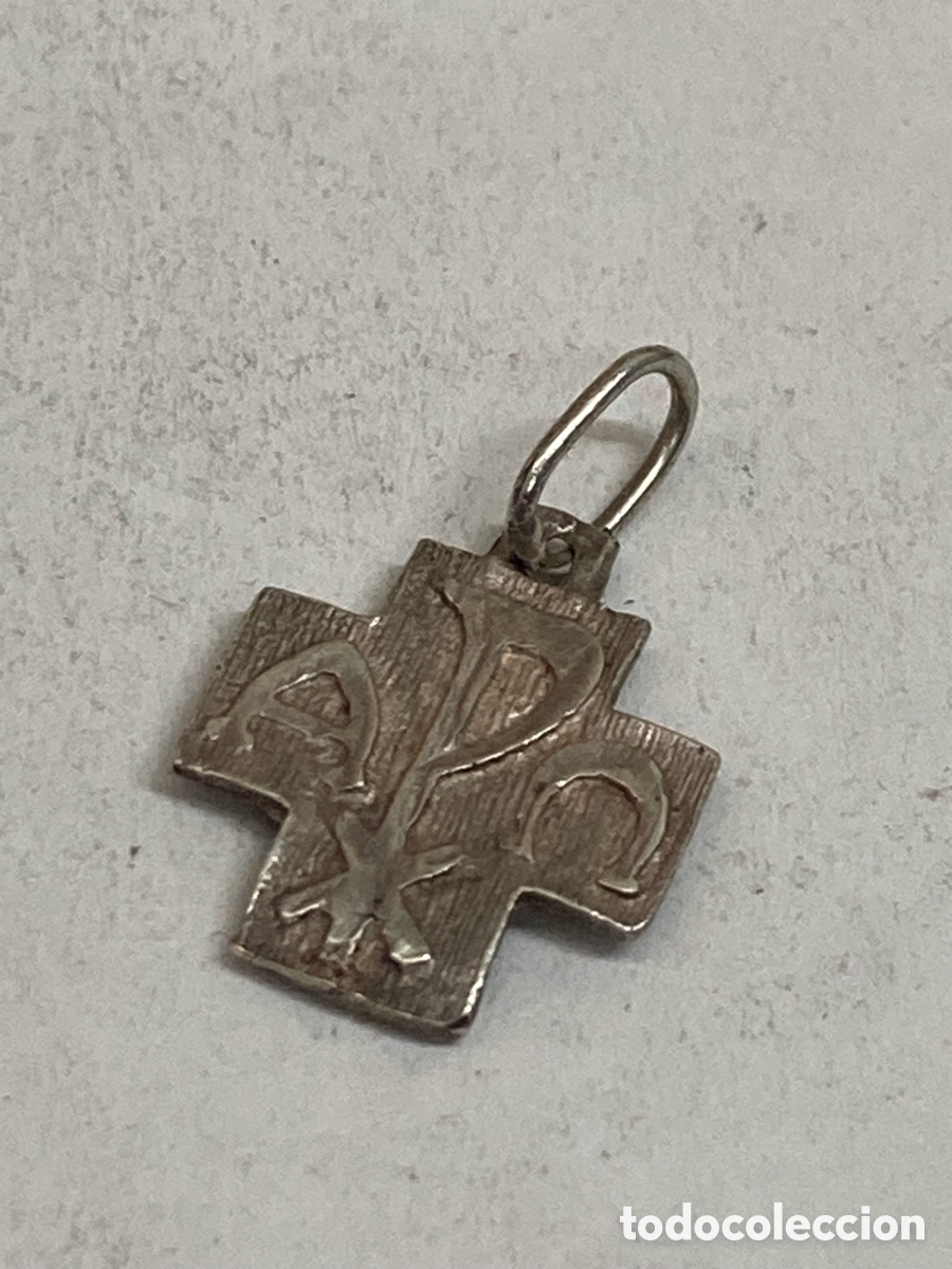 Antig&uuml;edades: Cruz de plata religiosa C517 - Foto 1