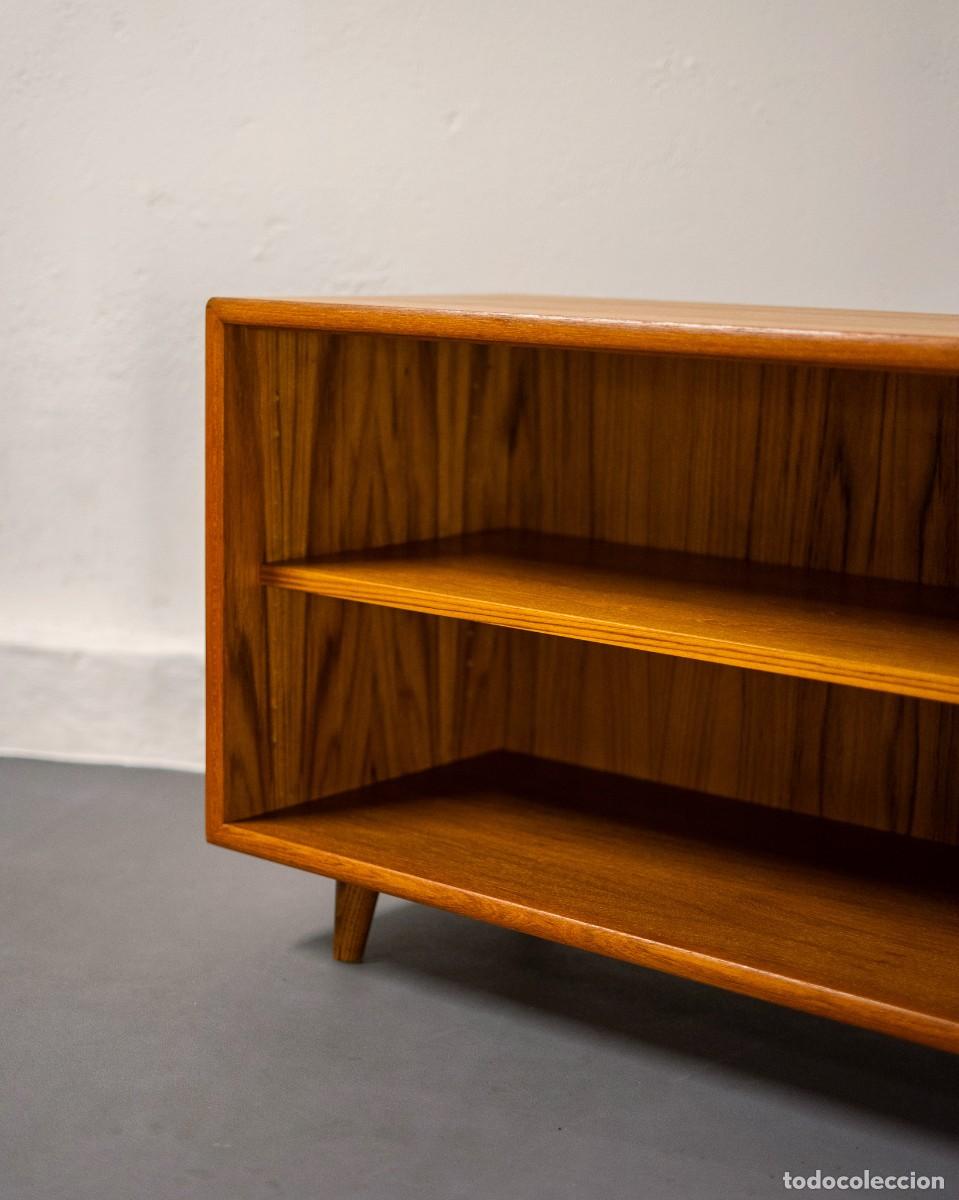 Antig&uuml;edades: ESTANTER&Iacute;A BAJA MID CENTURY EN TECA - Foto 4