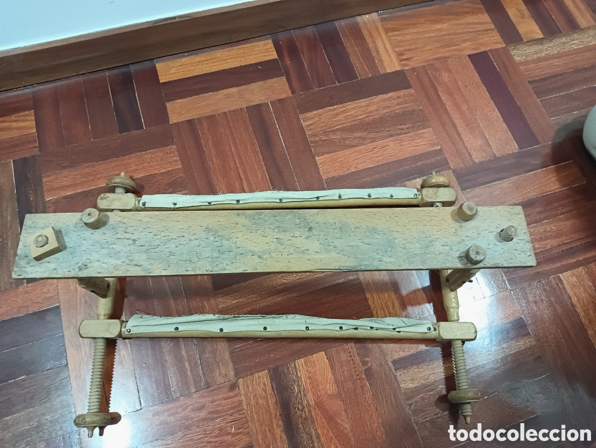 Antig&uuml;edades: ANTIGUO BASTIDOR RECTANGULAR A&Ntilde;OS 40-50 PARA BORDAR REGULABLE - Foto 2