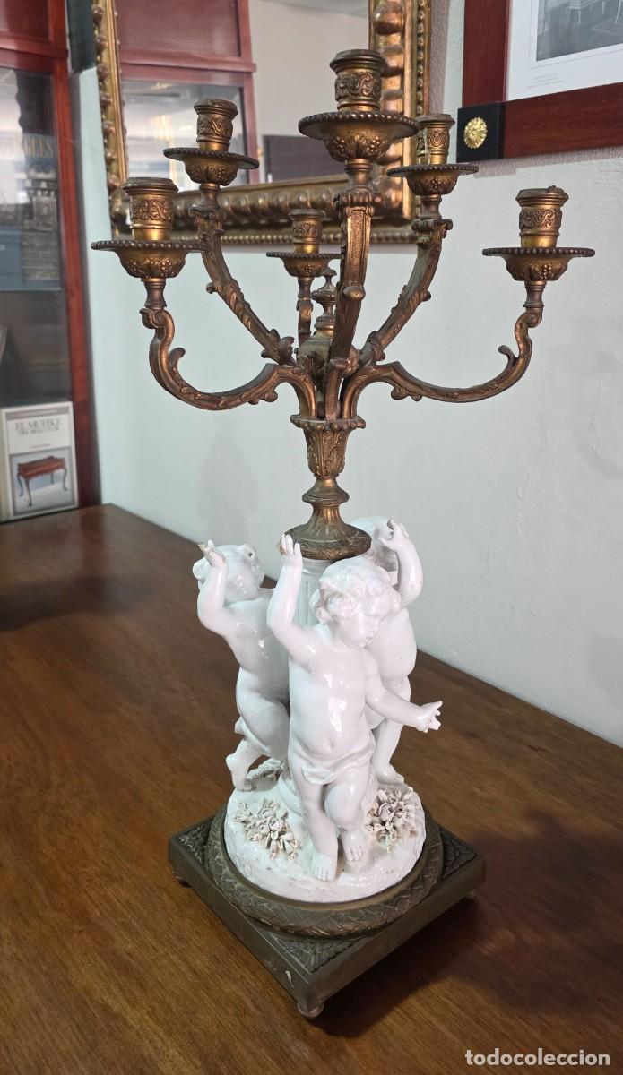 Antig&uuml;edades: Candelabro franc&eacute;s de porcelana - Foto 1