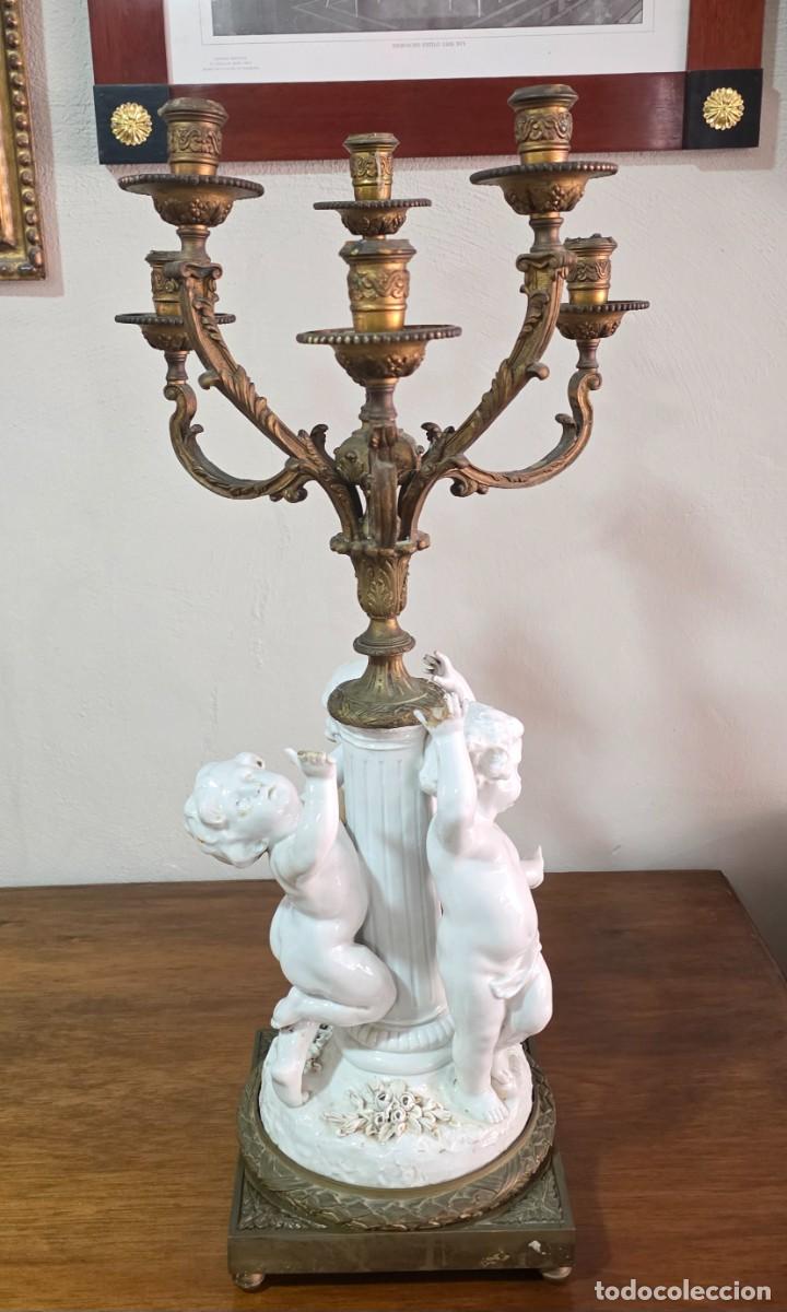 Antig&uuml;edades: Candelabro franc&eacute;s de porcelana - Foto 2