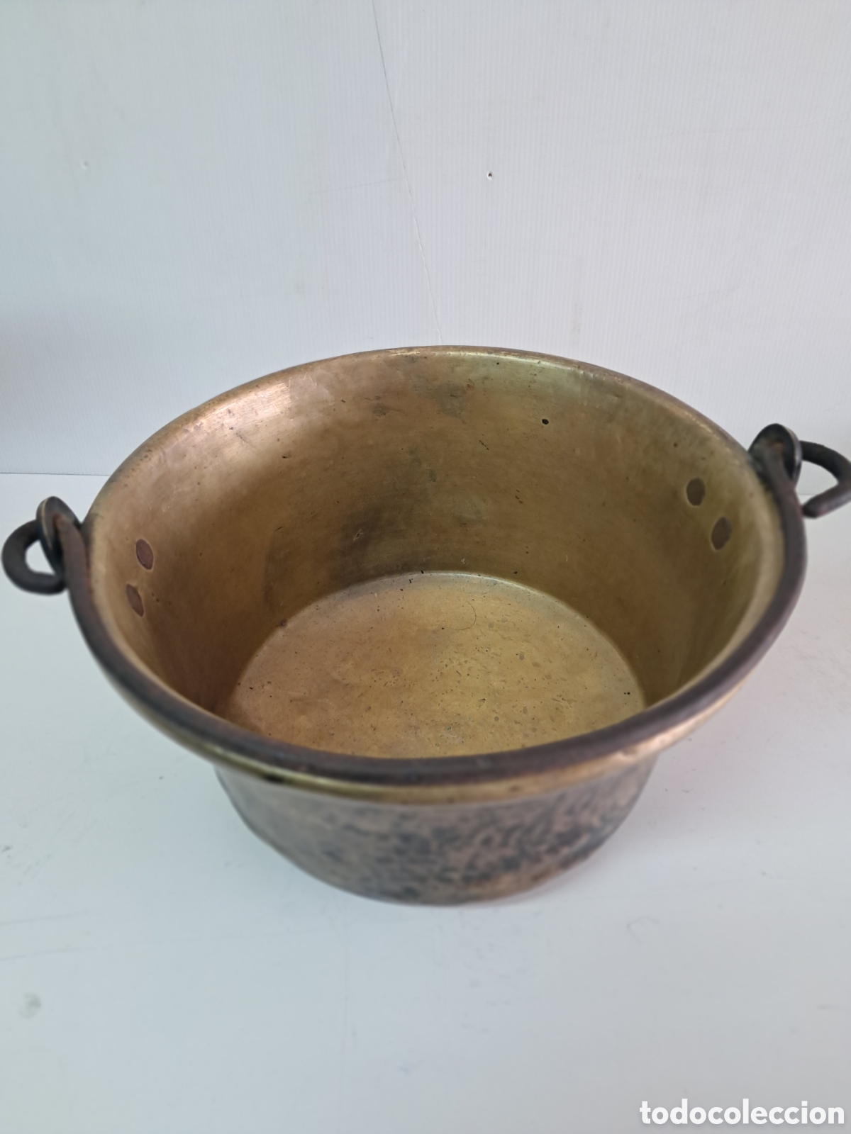 Antig&uuml;edades: Caldero antiguo de lat&oacute;n y bronce - Foto 2
