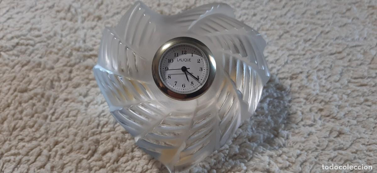 Antig&uuml;edades: Reloj Pendule Lalique forma corazon - Foto 1
