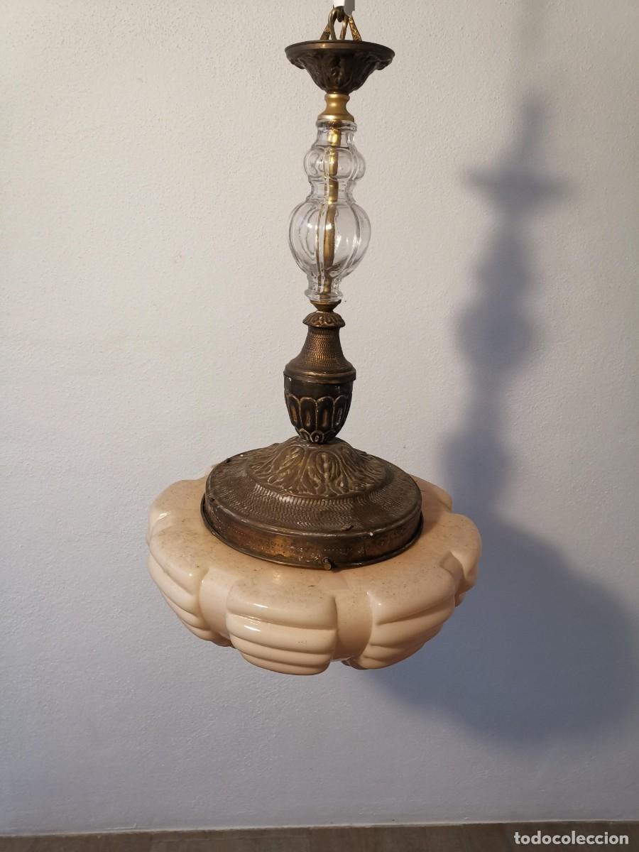 Antig&uuml;edades: L&aacute;mpara antigua de opalina con tulipa original - Foto 2