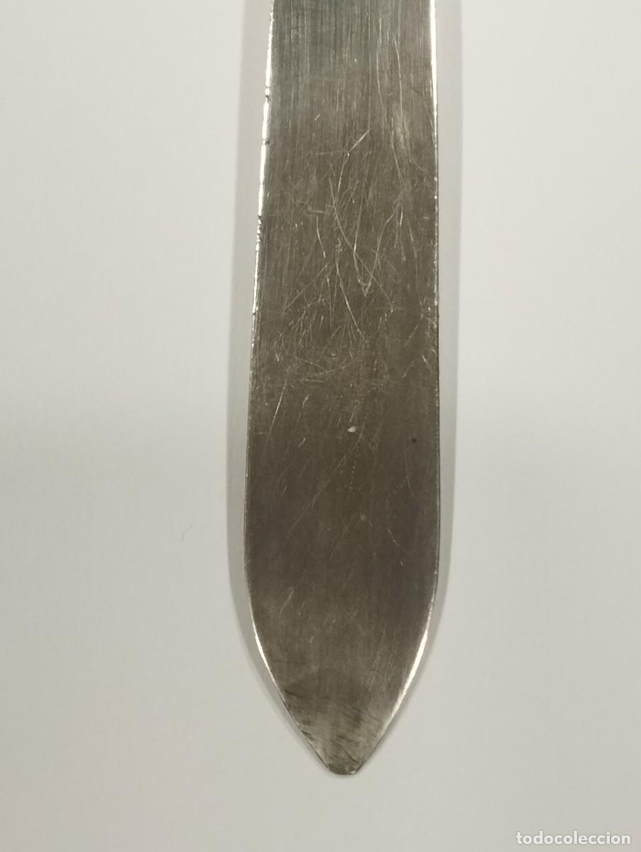 Antig&uuml;edades: ABRECARTAS DE PLATA CON CONTRASTE. - Foto 3