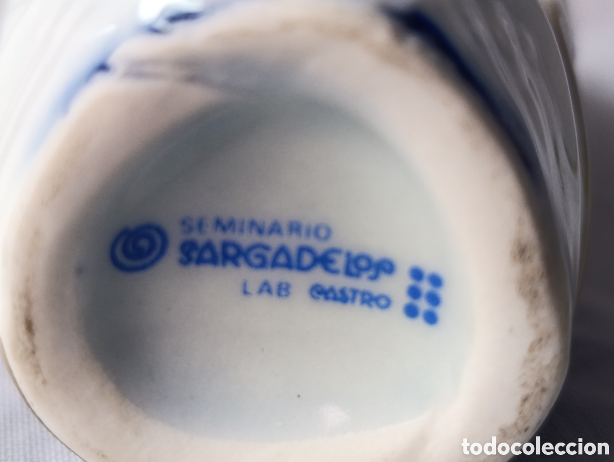 Antig&uuml;edades: Virgen de Champa&ntilde;at en Sargadelos en forma de botella - Foto 5