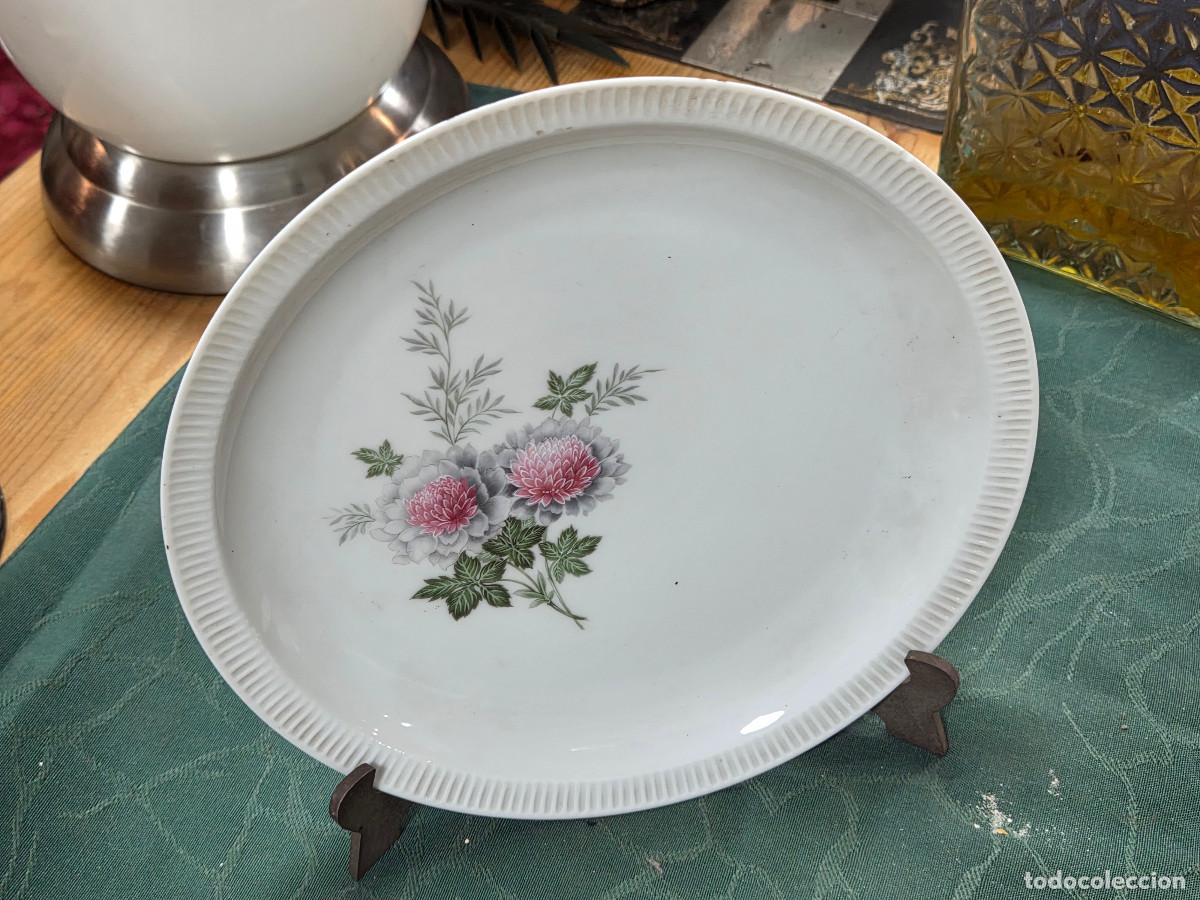 Antig&uuml;edades: plato de porcelana de postre - Foto 1