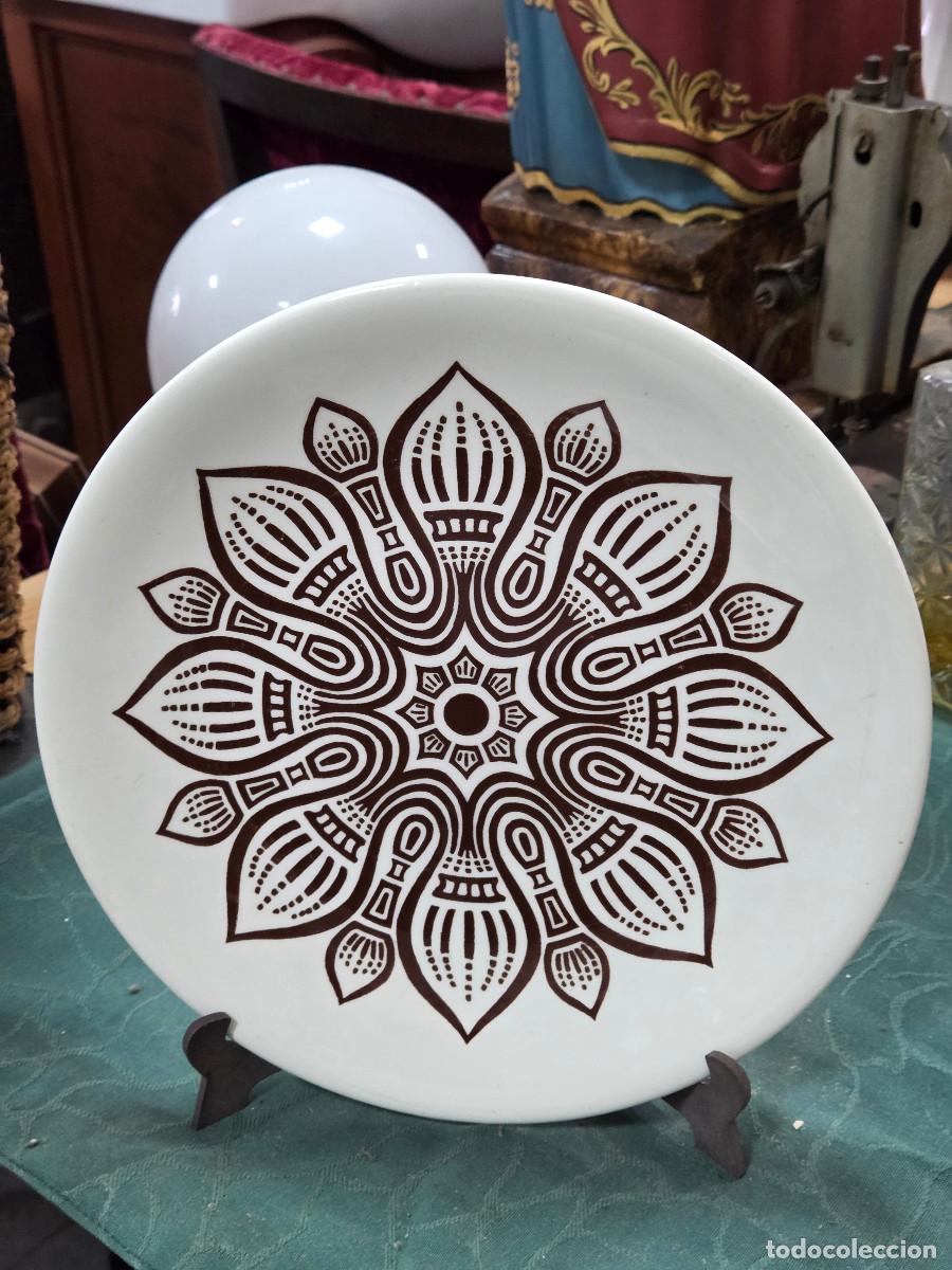 Antig&uuml;edades: plato de ceramica vintage - Foto 1