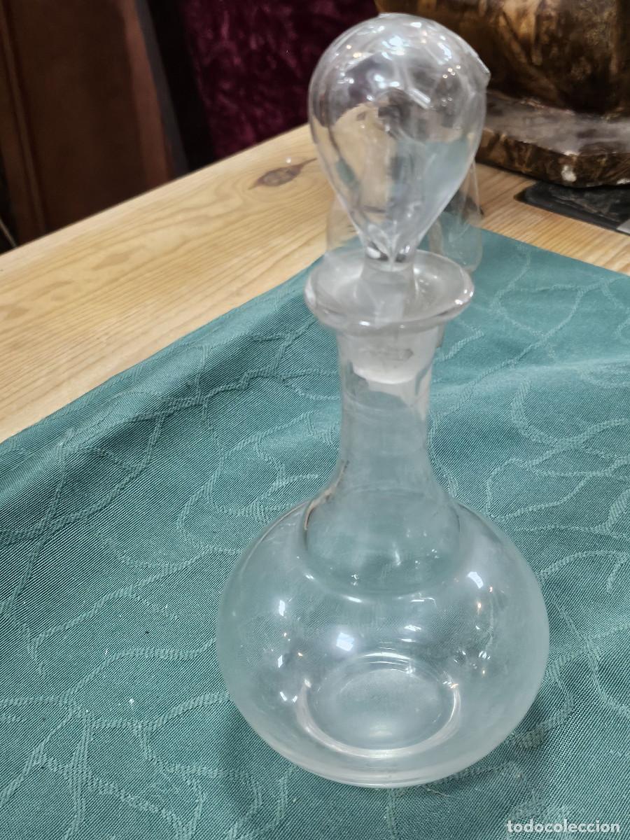 Antig&uuml;edades: botella peque&ntilde;a de cristal - Foto 1