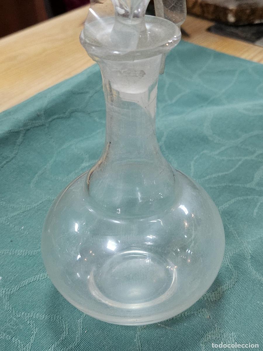 Antig&uuml;edades: botella peque&ntilde;a de cristal - Foto 2