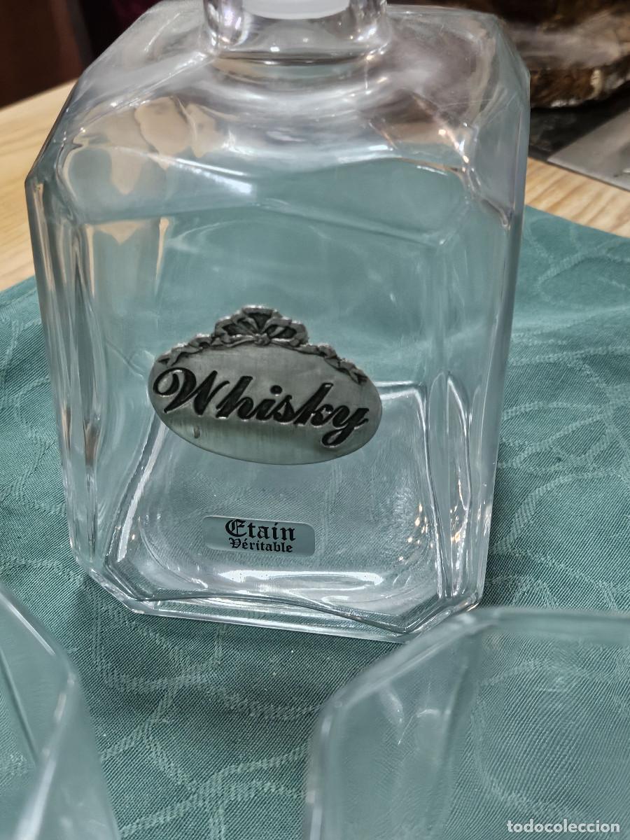 Antig&uuml;edades: botella de wisqui y 4 vasos - Foto 3
