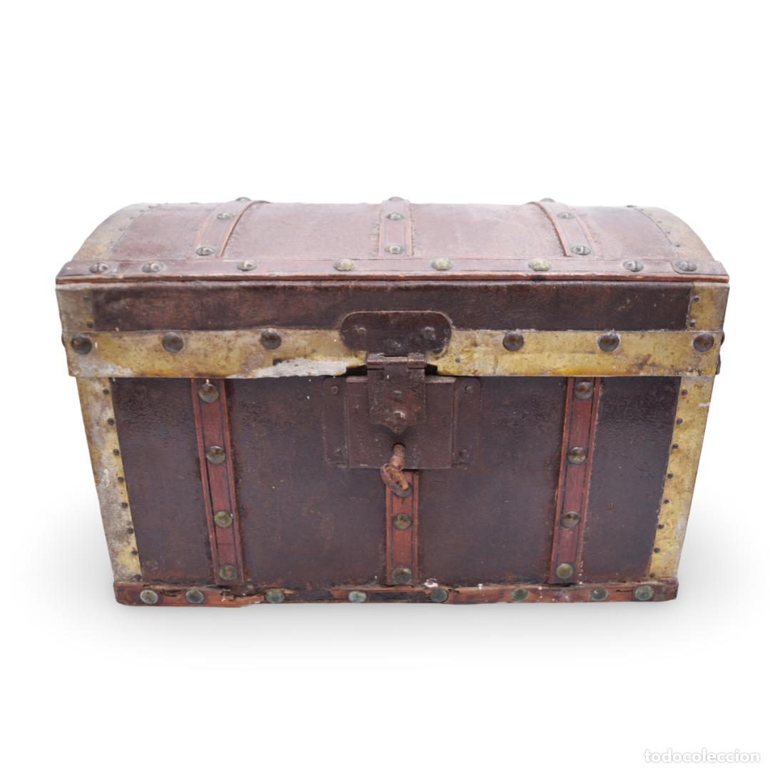 Antig&uuml;edades: Cofre joyero antiguo del S. XIX de madera chapada - Foto 2