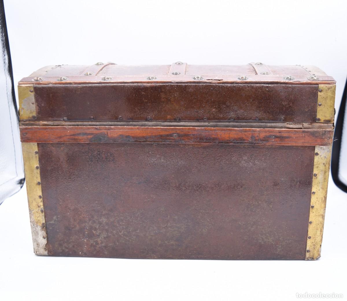 Antig&uuml;edades: Cofre joyero antiguo del S. XIX de madera chapada - Foto 10