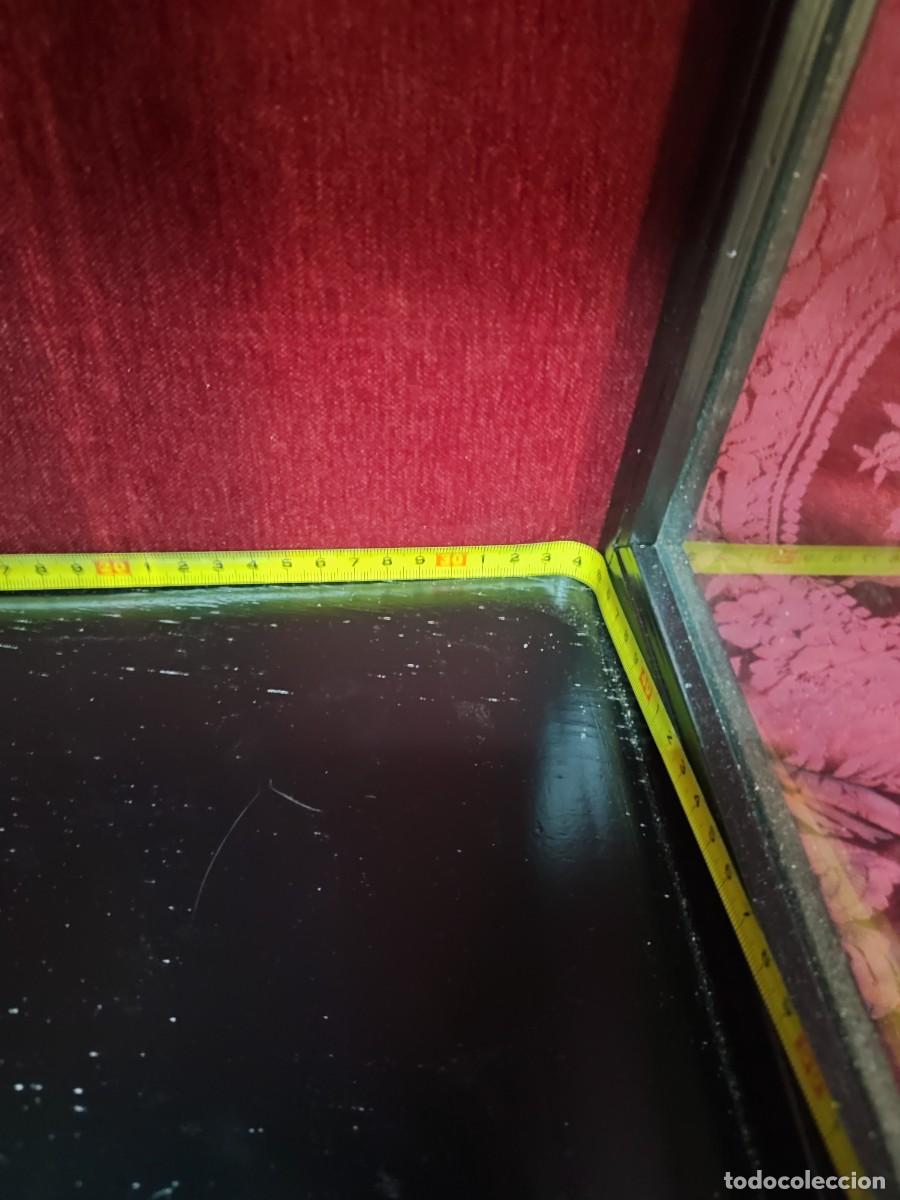 Antig&uuml;edades: Capilla hornacina isabelina con cristales - Foto 9