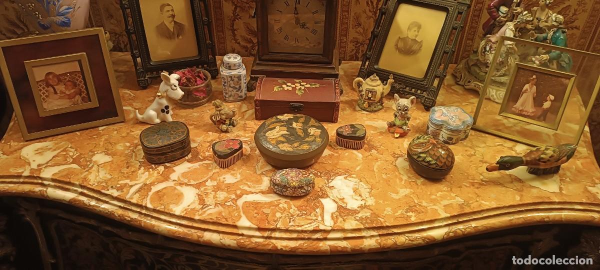 Antig&uuml;edades: Consola Luis XV con cajones - Foto 1