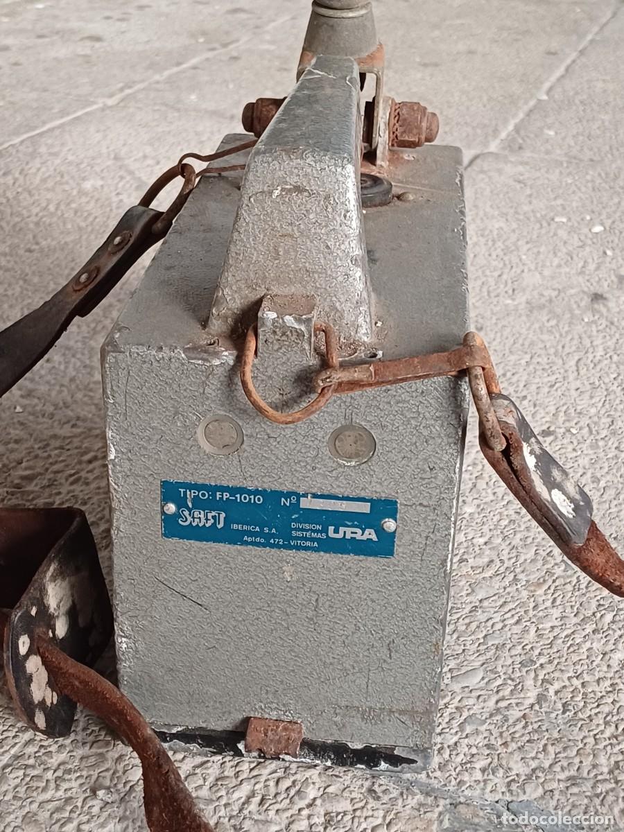 Antig&uuml;edades: Lampara minera, de bateria. - Foto 4