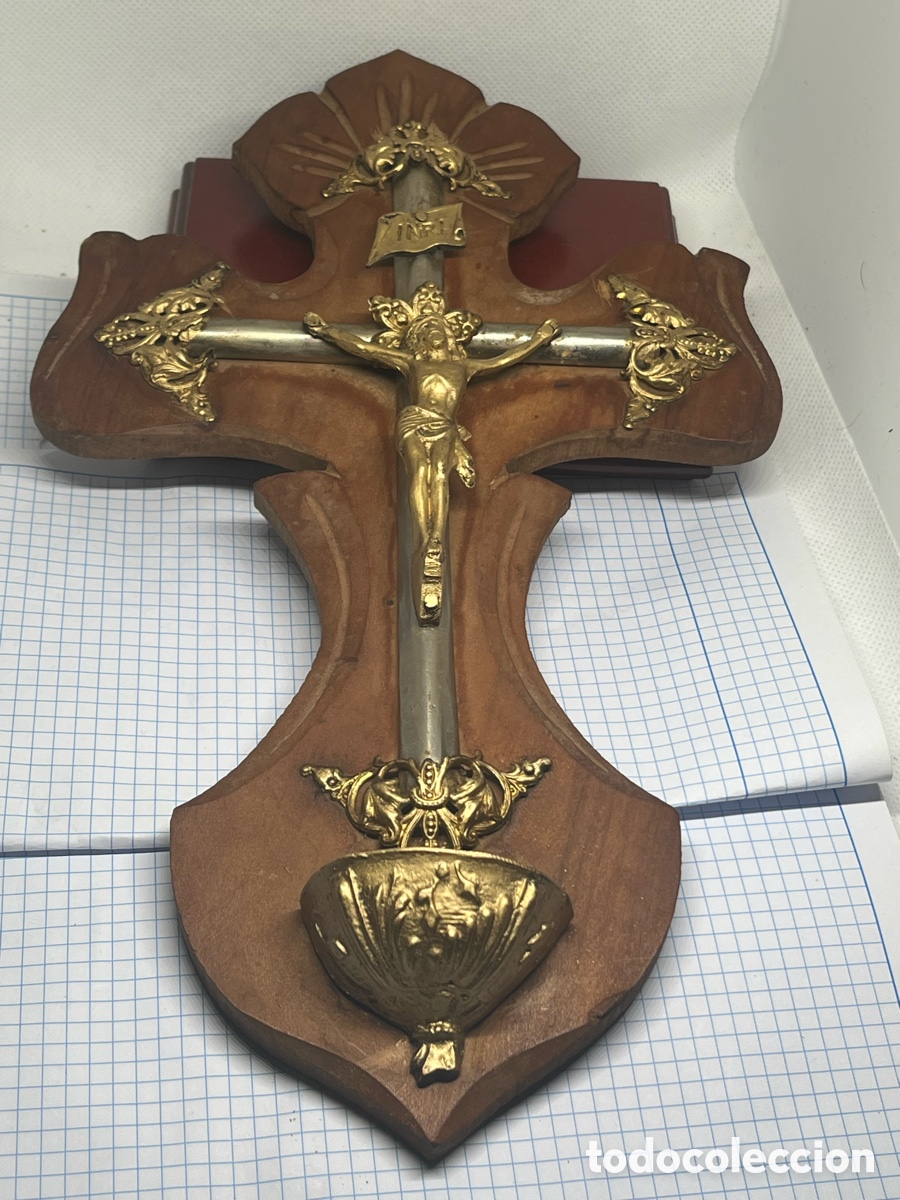 Antig&uuml;edades: ANTIGUA BENDITERA MADERA Y METALES - Foto 6