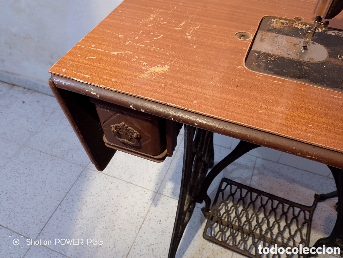 Antig&uuml;edades: M&aacute;quina de coser singer - Foto 3