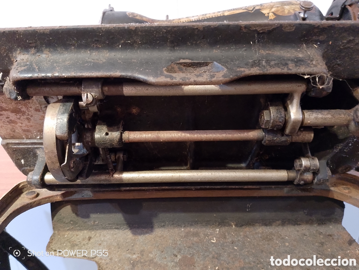 Antig&uuml;edades: M&aacute;quina de coser singer - Foto 5