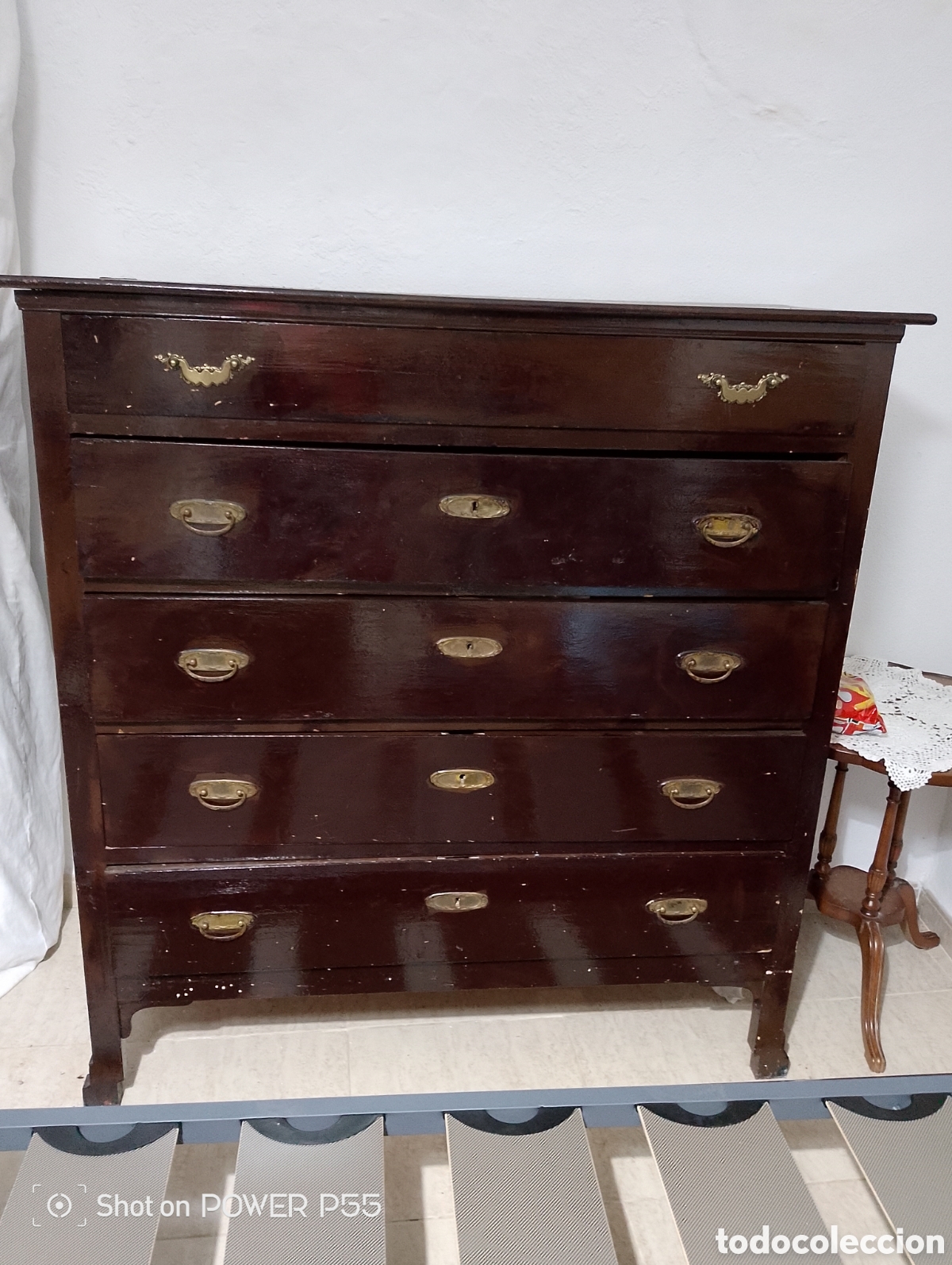 Antig&uuml;edades: C&oacute;moda antigua cinco cajones - Foto 2