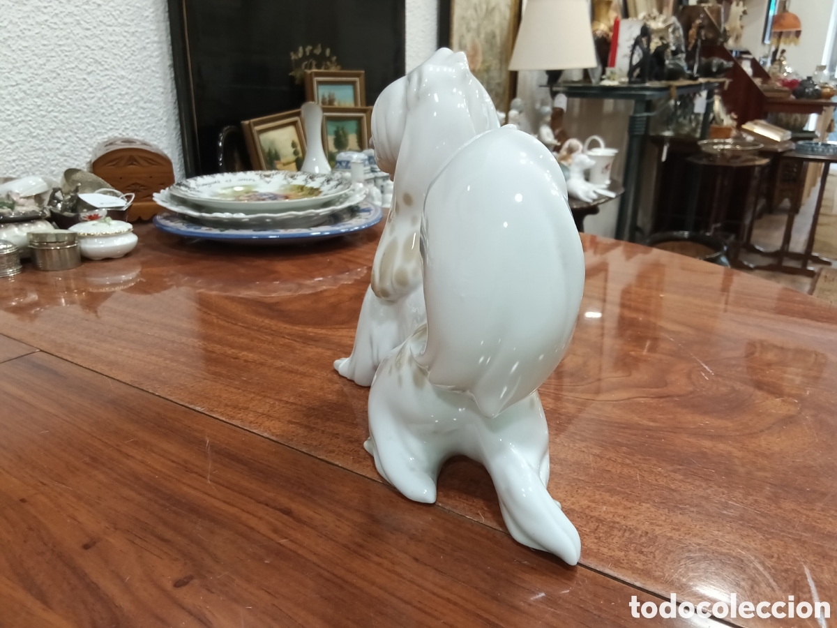 Antig&uuml;edades: Perrita coqueta Lladro - Foto 3