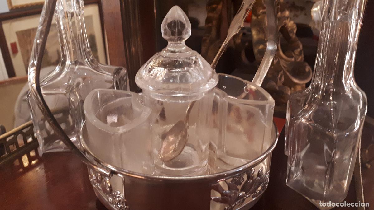 Antig&uuml;edades: Vinagreta de alpaca y cristal. - Foto 1