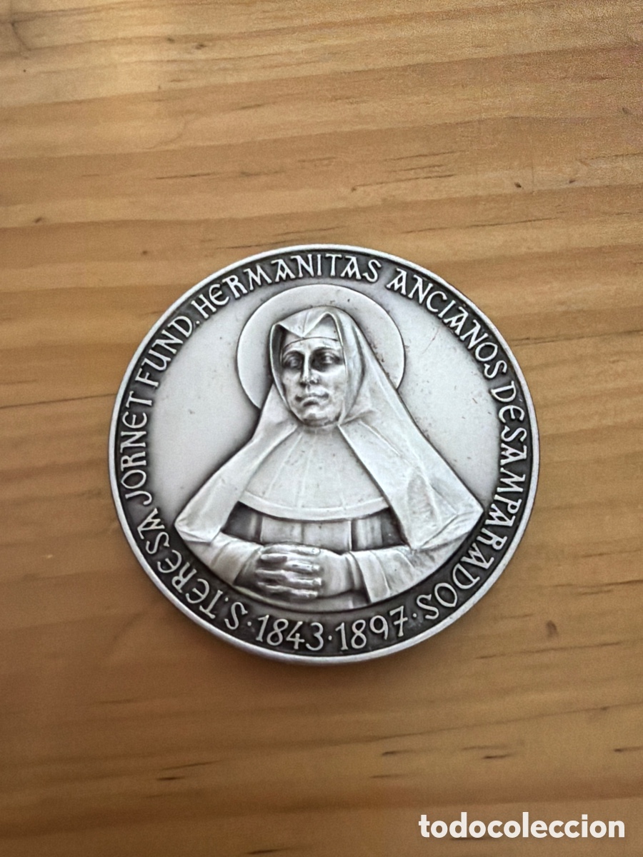 Antig&uuml;edades: Medalla fundadora ancianos - Foto 1