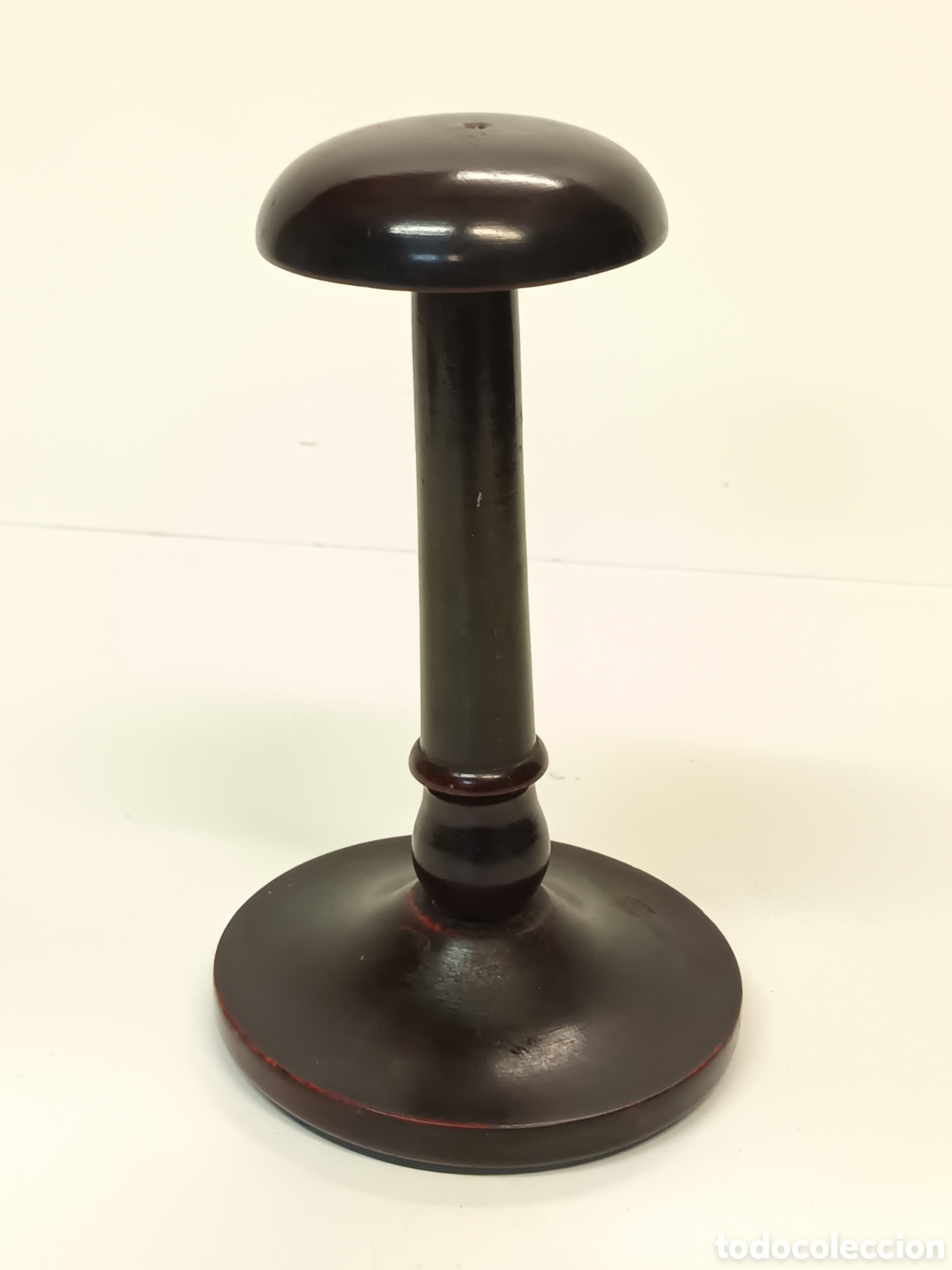 Antig&uuml;edades: Soporte para sombreros en madera - Foto 1