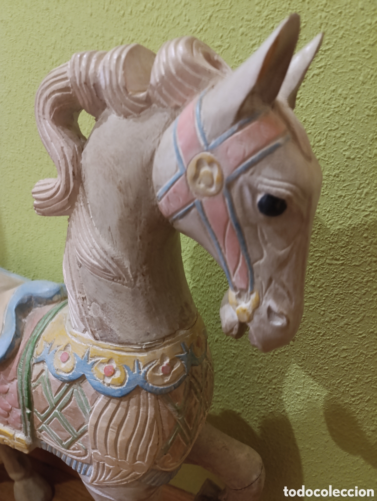 Antig&uuml;edades: Caballo de Carrusel Madera Tallada - Foto 2