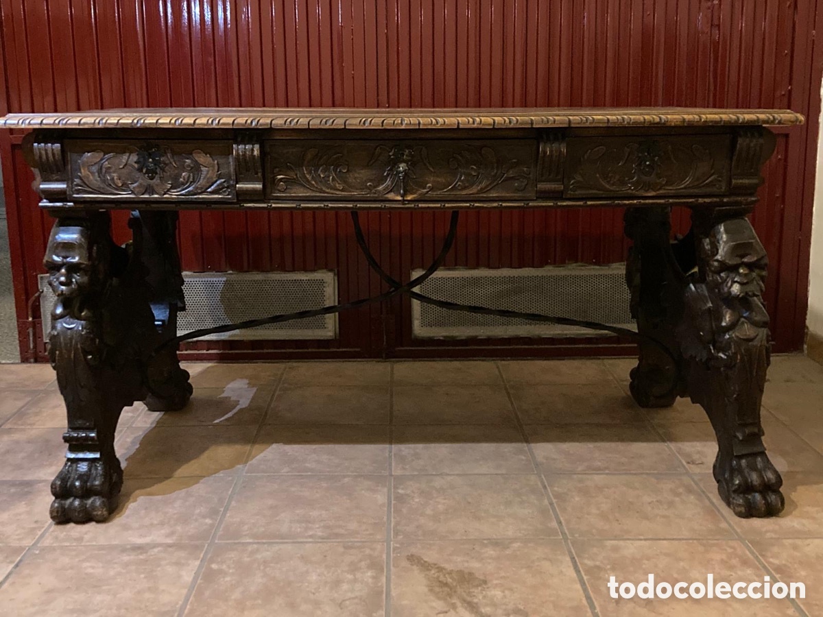 Antig&uuml;edades: Mesa de despacho antigua tallada, madera de aliso - Foto 2