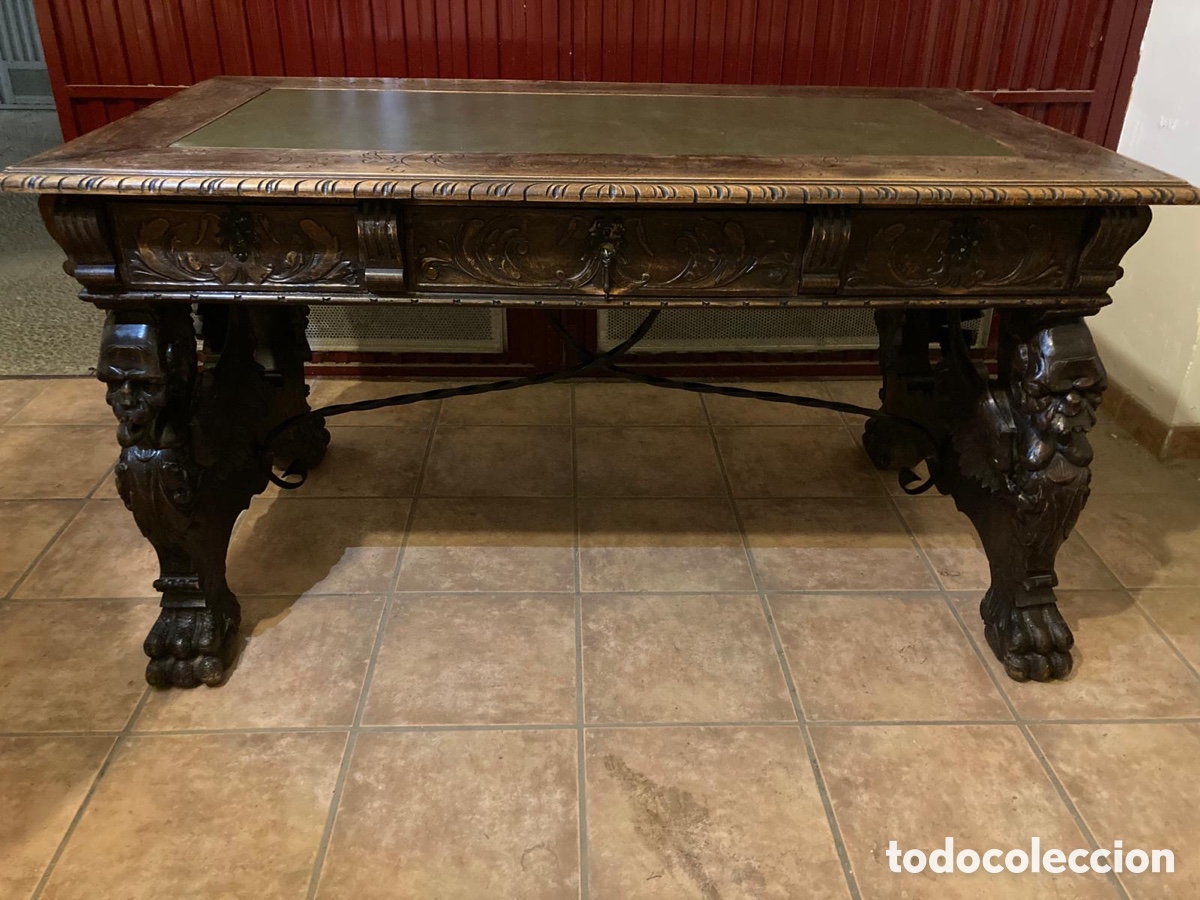 Antig&uuml;edades: Mesa de despacho antigua tallada, madera de aliso - Foto 1