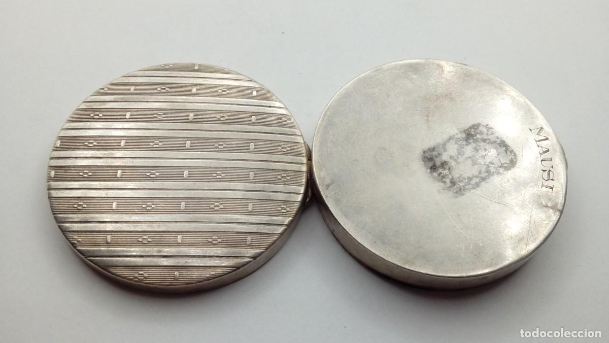 Antig&uuml;edades: PASTILLERO DE PLATA REDONDO - Foto 2