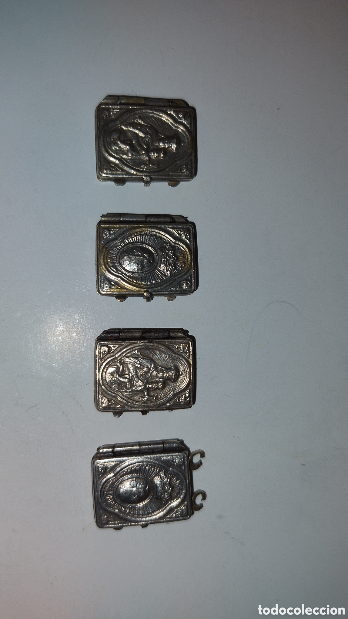 Antig&uuml;edades: Escapularios de plata - Foto 1