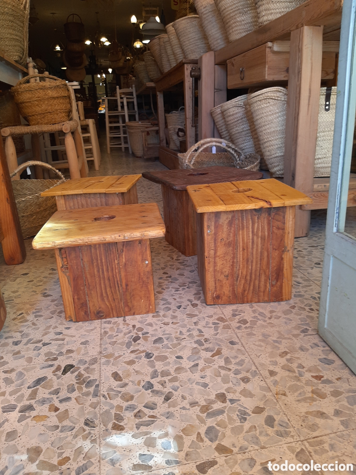 Antig&uuml;edades: Escabeles / banquetas r&uacute;sticas antiguas - Foto 5