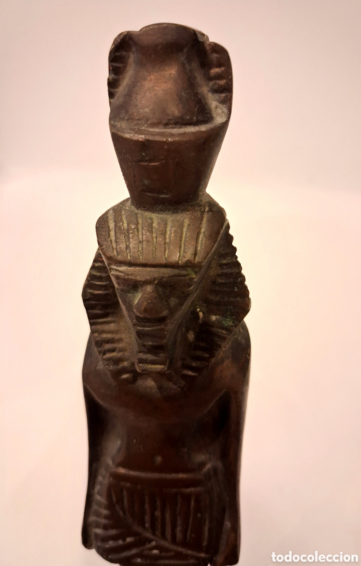 Antig&uuml;edades: Figura de bronce de un egipcio - Foto 1