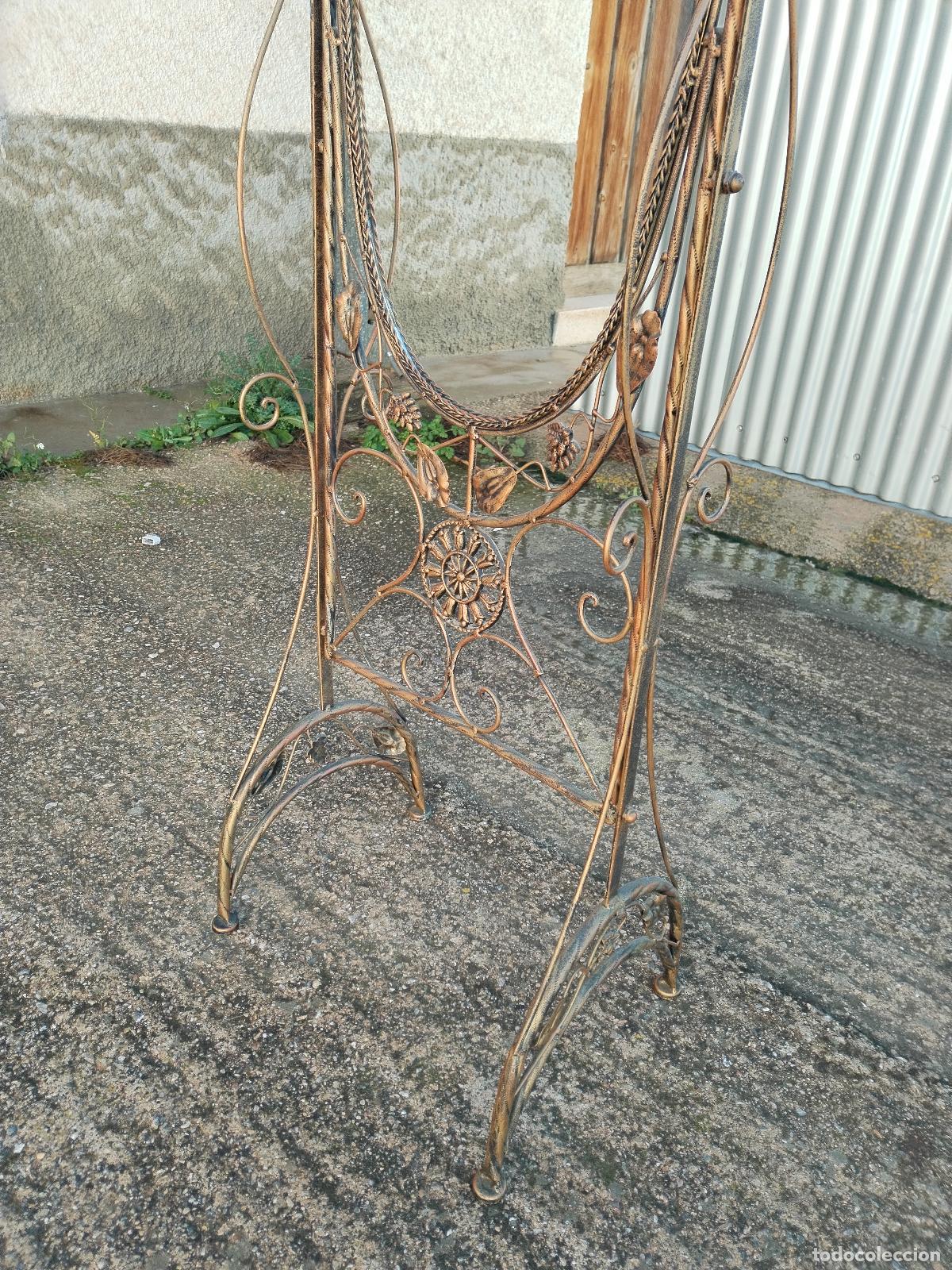 Antig&uuml;edades: espejo de pie en hierro de forja - Foto 2