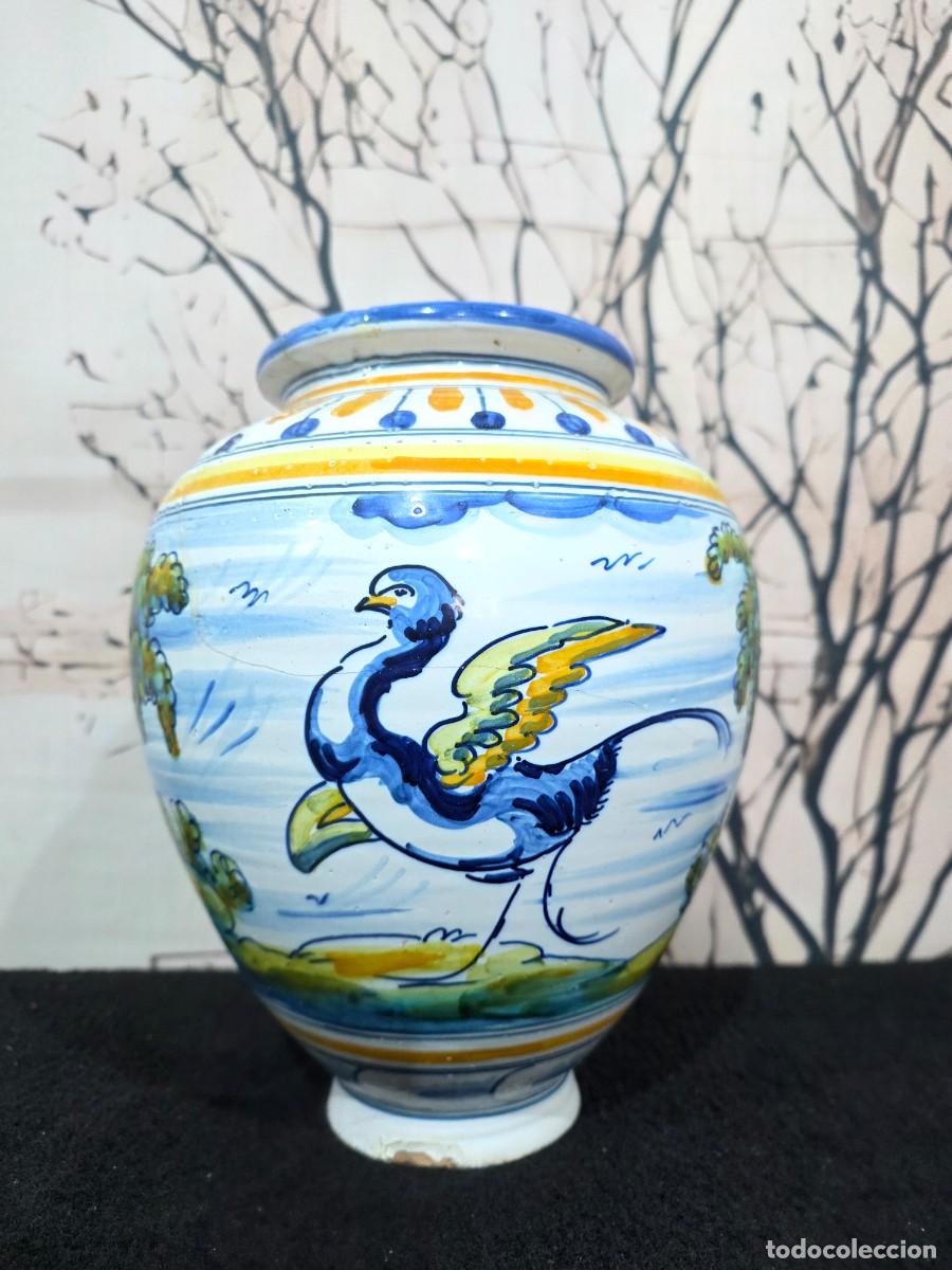 Antig&uuml;edades: Jarr&oacute;n de cer&aacute;mica de Talavera - Foto 1