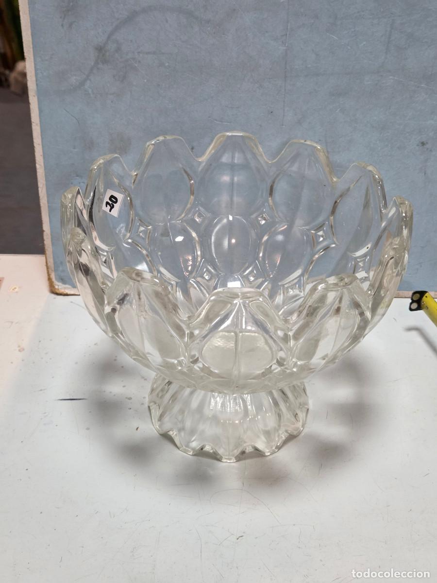 Antig&uuml;edades: frutero de cristal antiguo - Foto 1