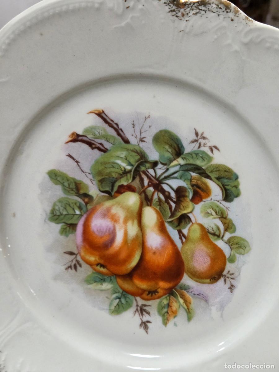 Antig&uuml;edades: plato de porcelana con frutas - Foto 2
