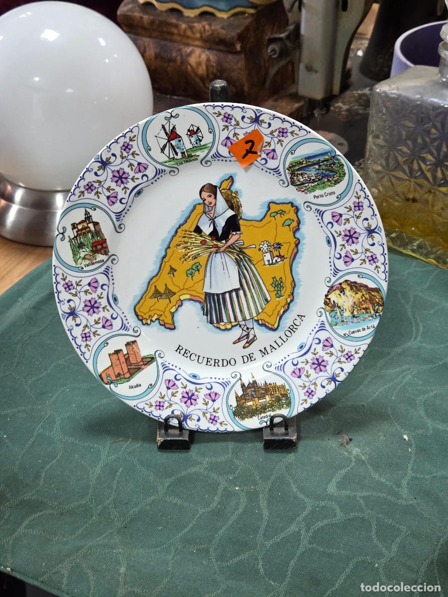 Antig&uuml;edades: plato de porcelana de mallorca - Foto 1