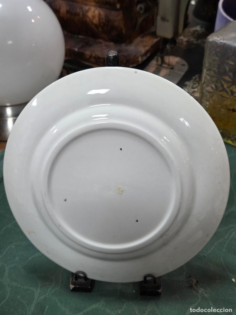 Antig&uuml;edades: plato de porcelana de mallorca - Foto 6