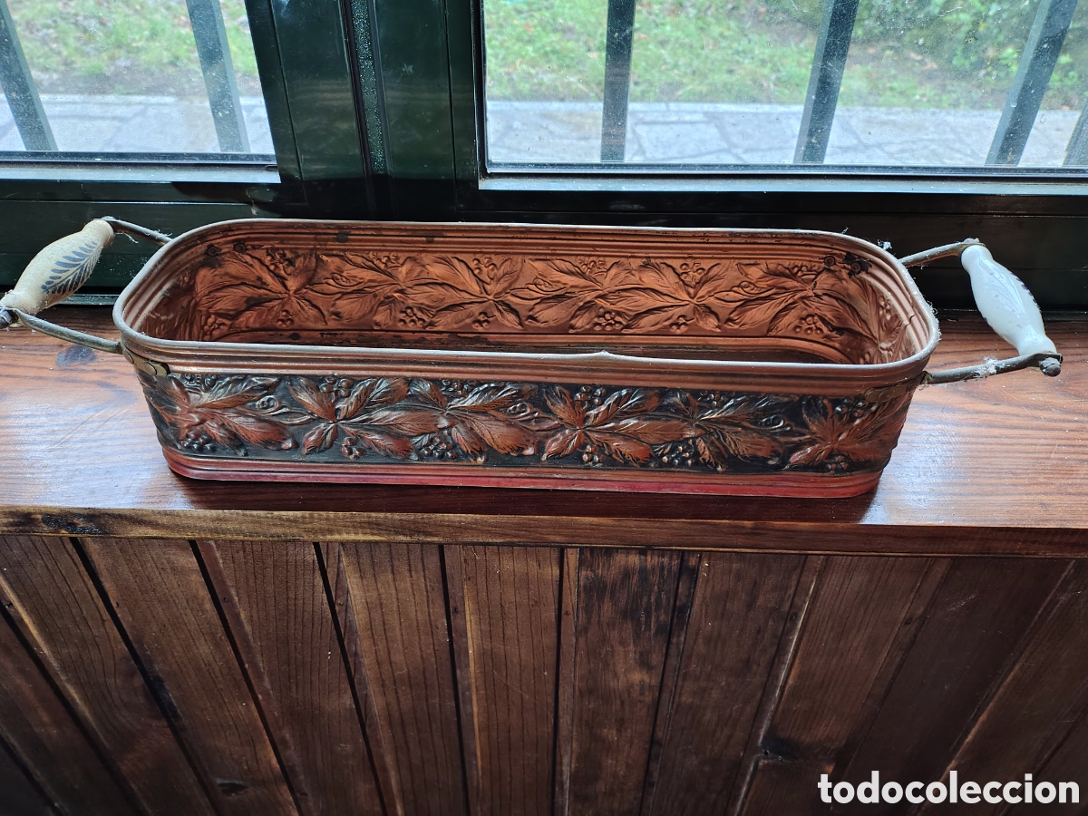 Antig&uuml;edades: Antiguo macetero de cobre con asas cer&aacute;micas - Foto 3