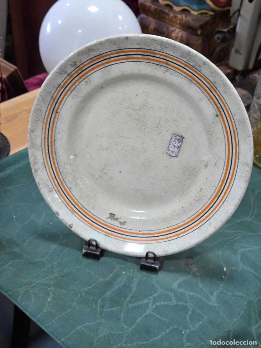 Antig&uuml;edades: plato de ceramica antiguo - Foto 1