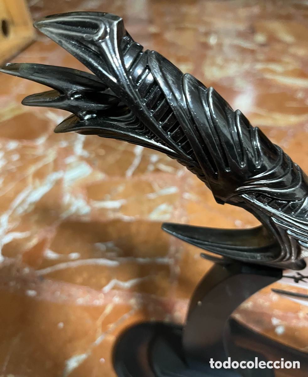 Antig&uuml;edades: Cuchillo decorativo con base - Foto 2