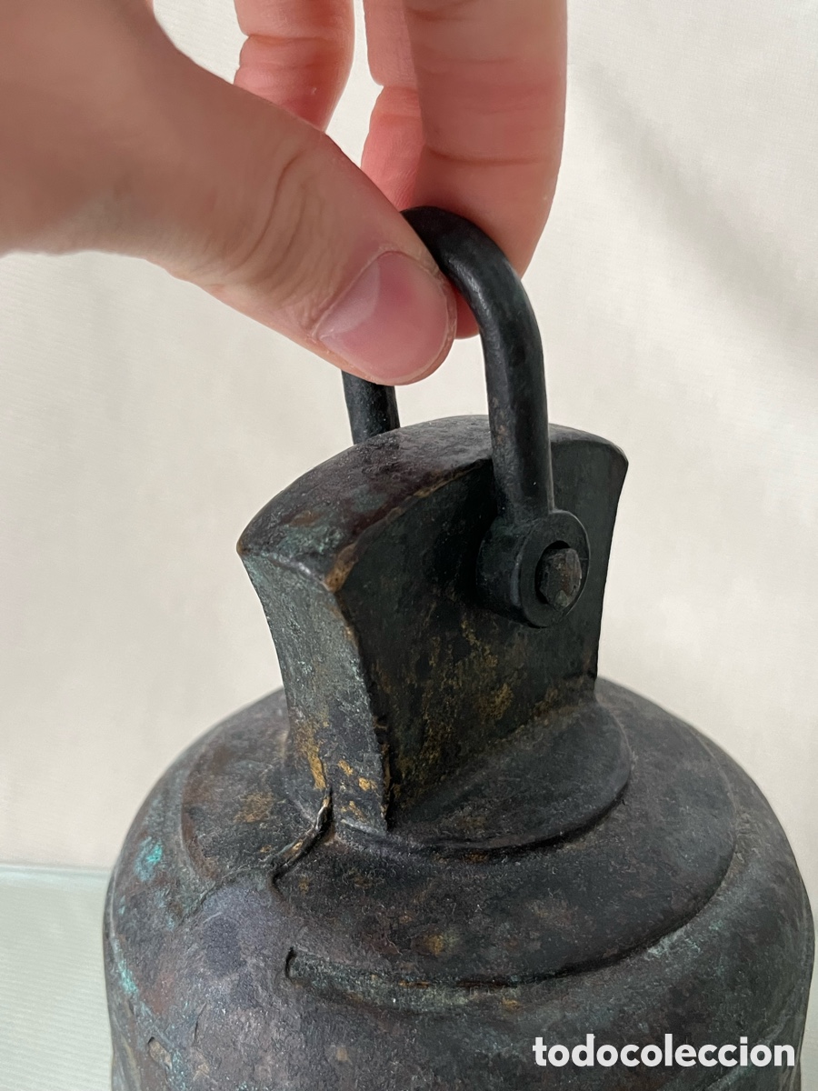 Antig&uuml;edades: Gran Campana de bronce antigua - Foto 3