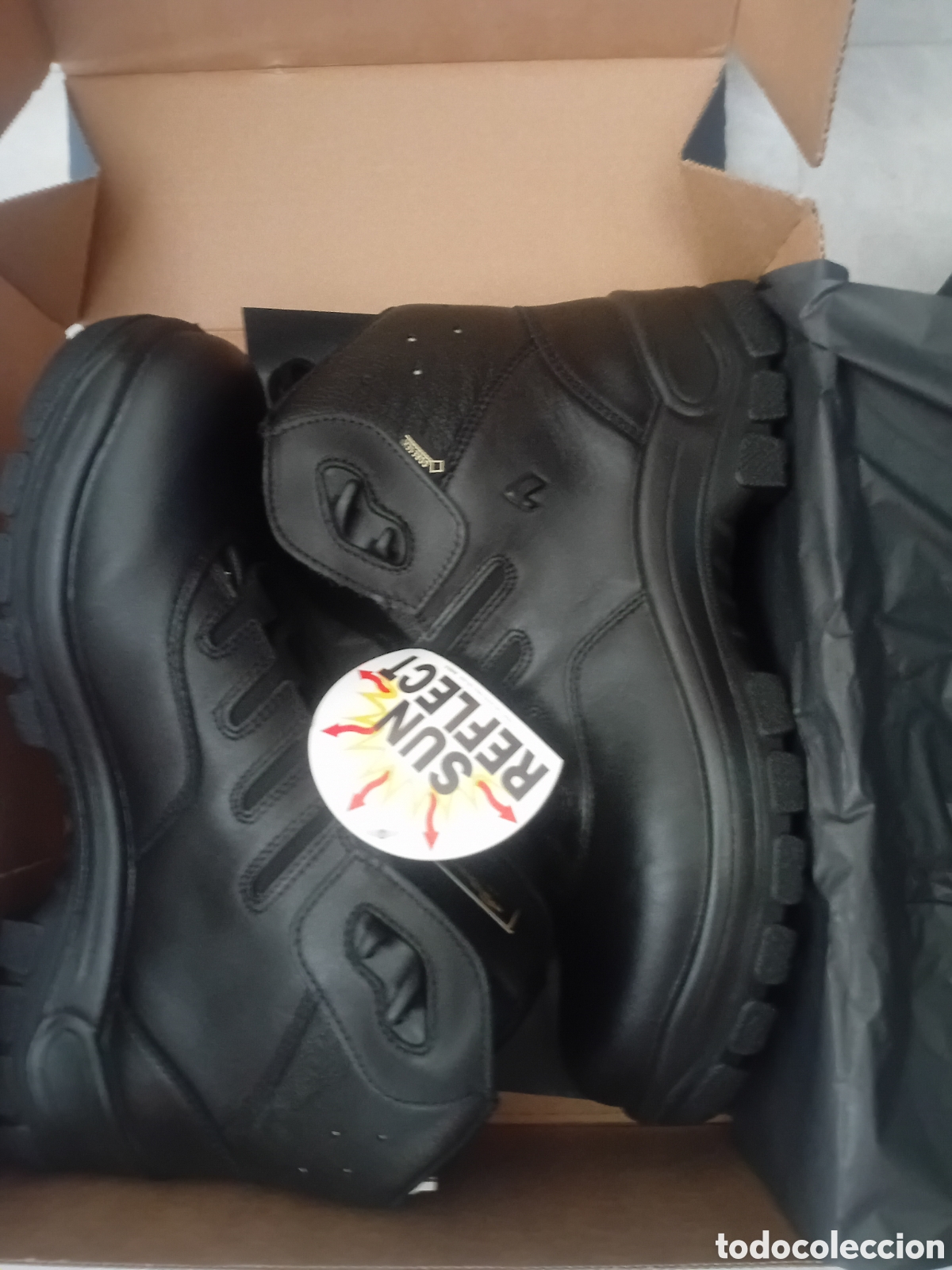 Antig&uuml;edades: BOTAS DE SEGURIDAD MARCA GORETEX - Foto 2