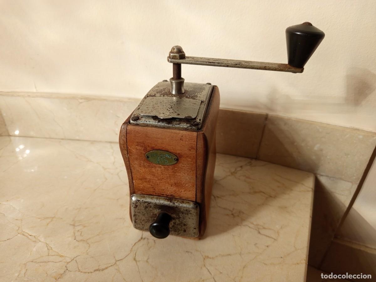 Antig&uuml;edades: Antiguo molinillo caf&eacute; Tre Spade
